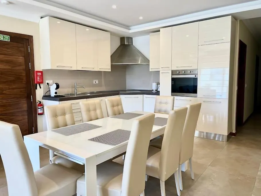San Anton Gardens 3Bdr Apartment Balzan